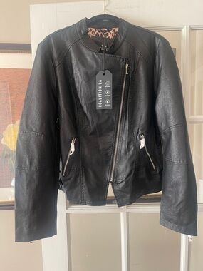 NWT COALITION LA VEGAN LEATHER animal print lined jacket in XL